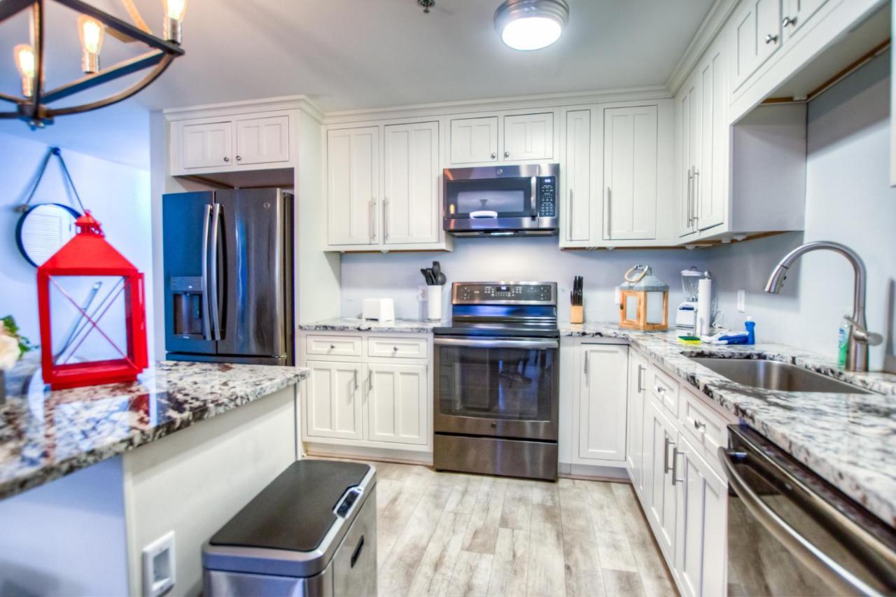 Brand New! Laketown Wharf 633! Amazing 3 Bd, Great Location, And Awesome Amenities! Панама-Сити Экстерьер фото